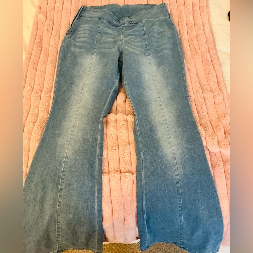 SHEIN Light Blue Flare Jeans